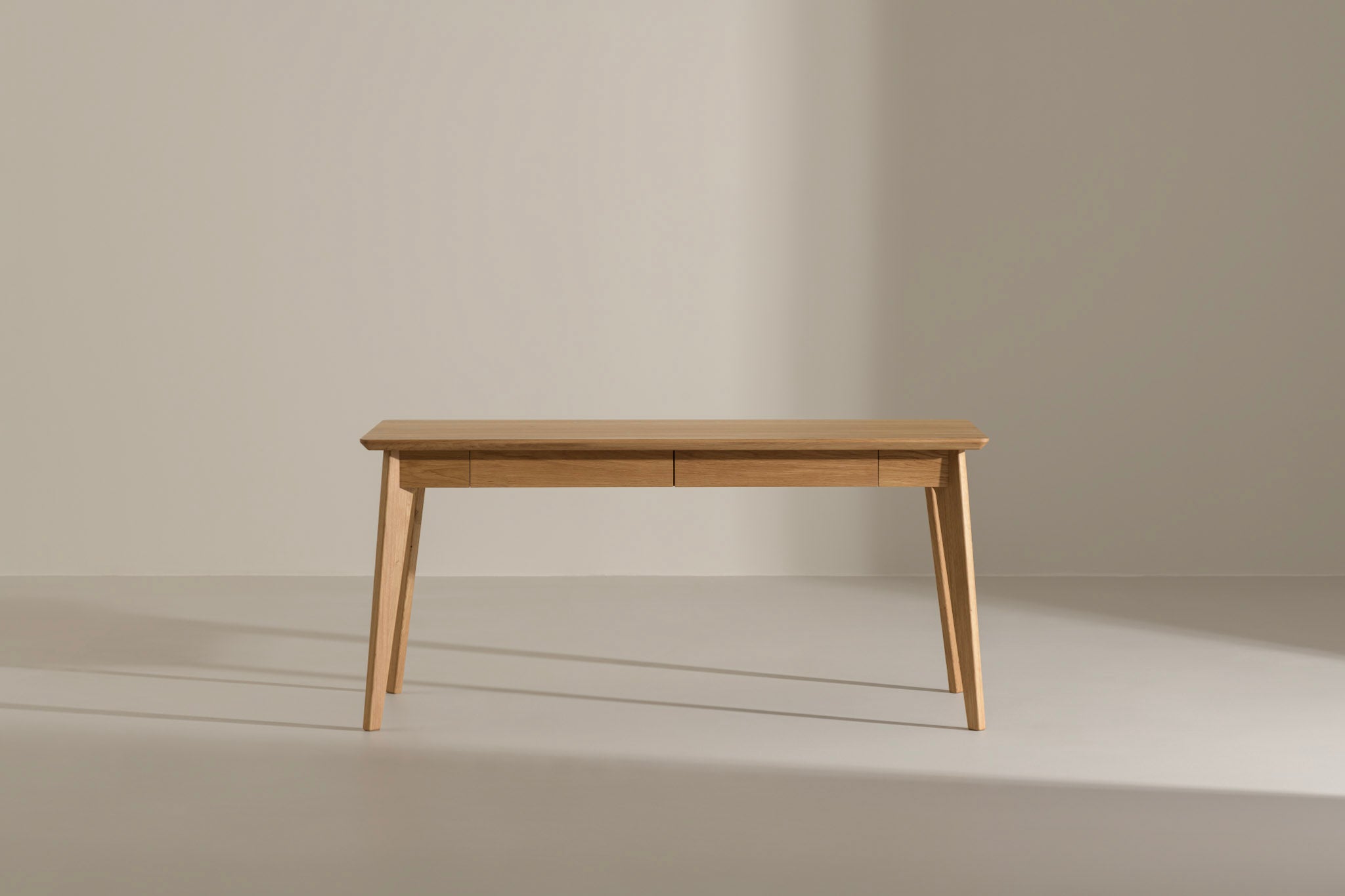 AMBER | Bureau image 1