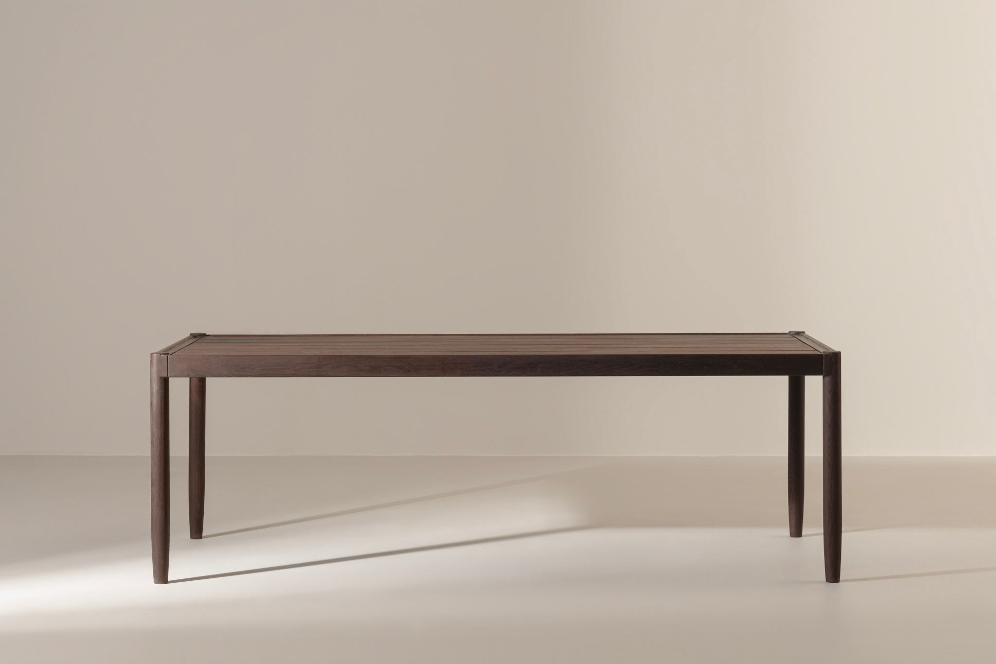 MOS | Table à manger image 1