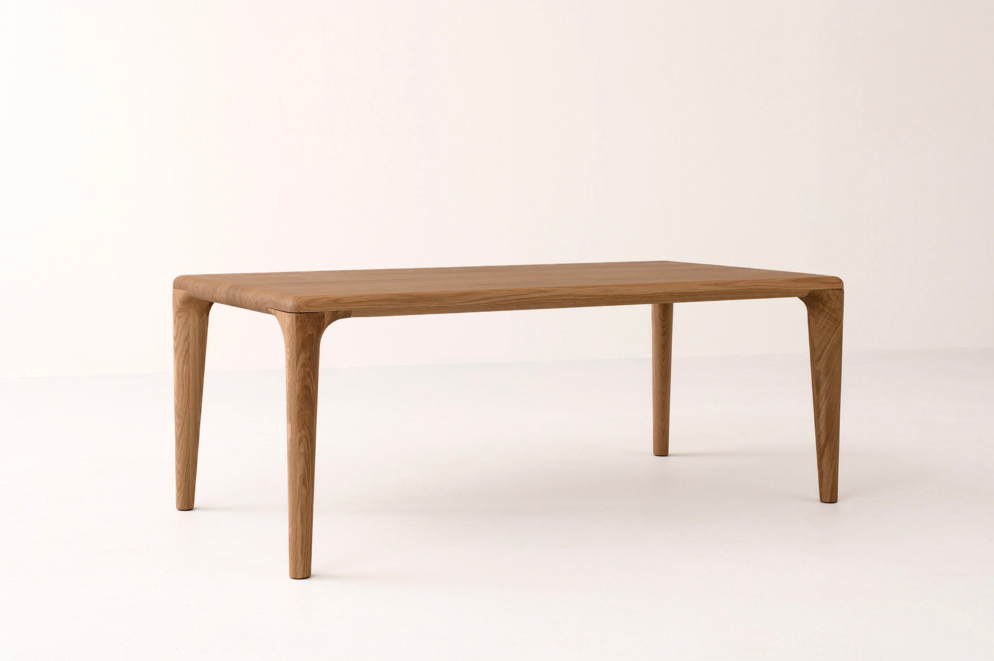 LÜNA | Table basse en chêne