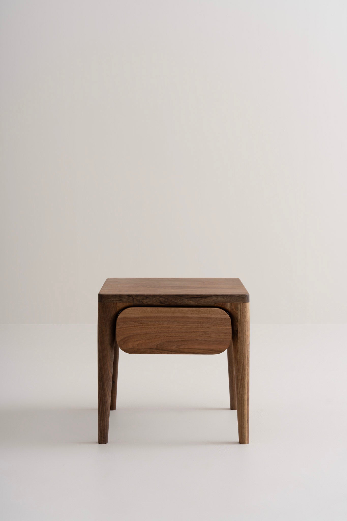 LÜNA | Side Table