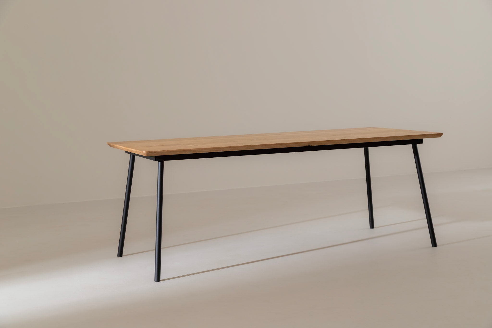 MARTA Table à manger en Chêne 