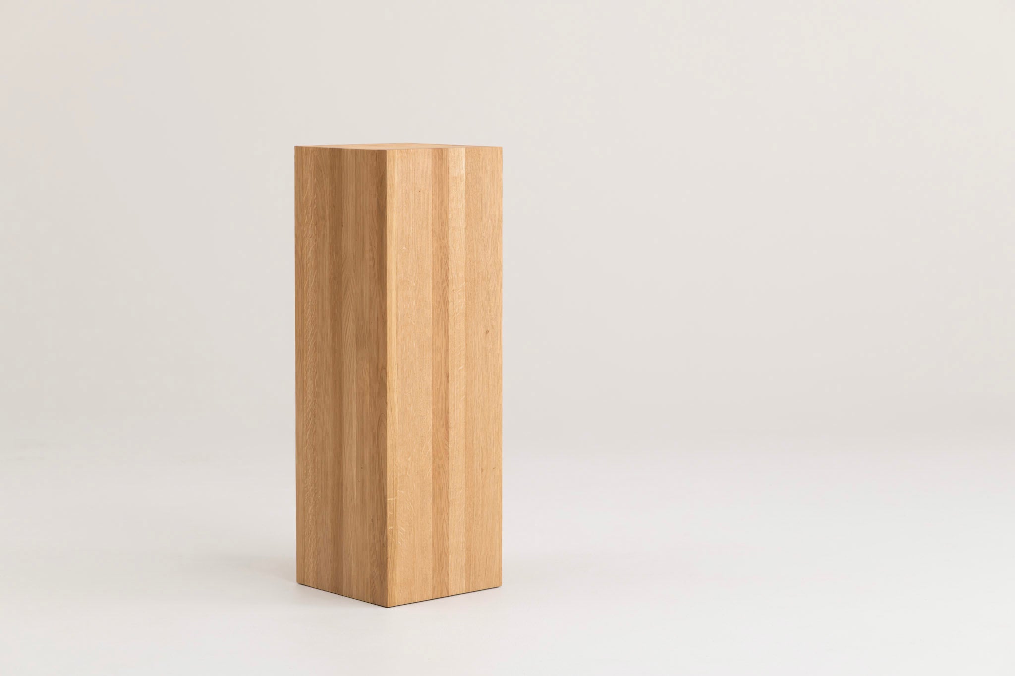 VITALI | Pedestal image 2