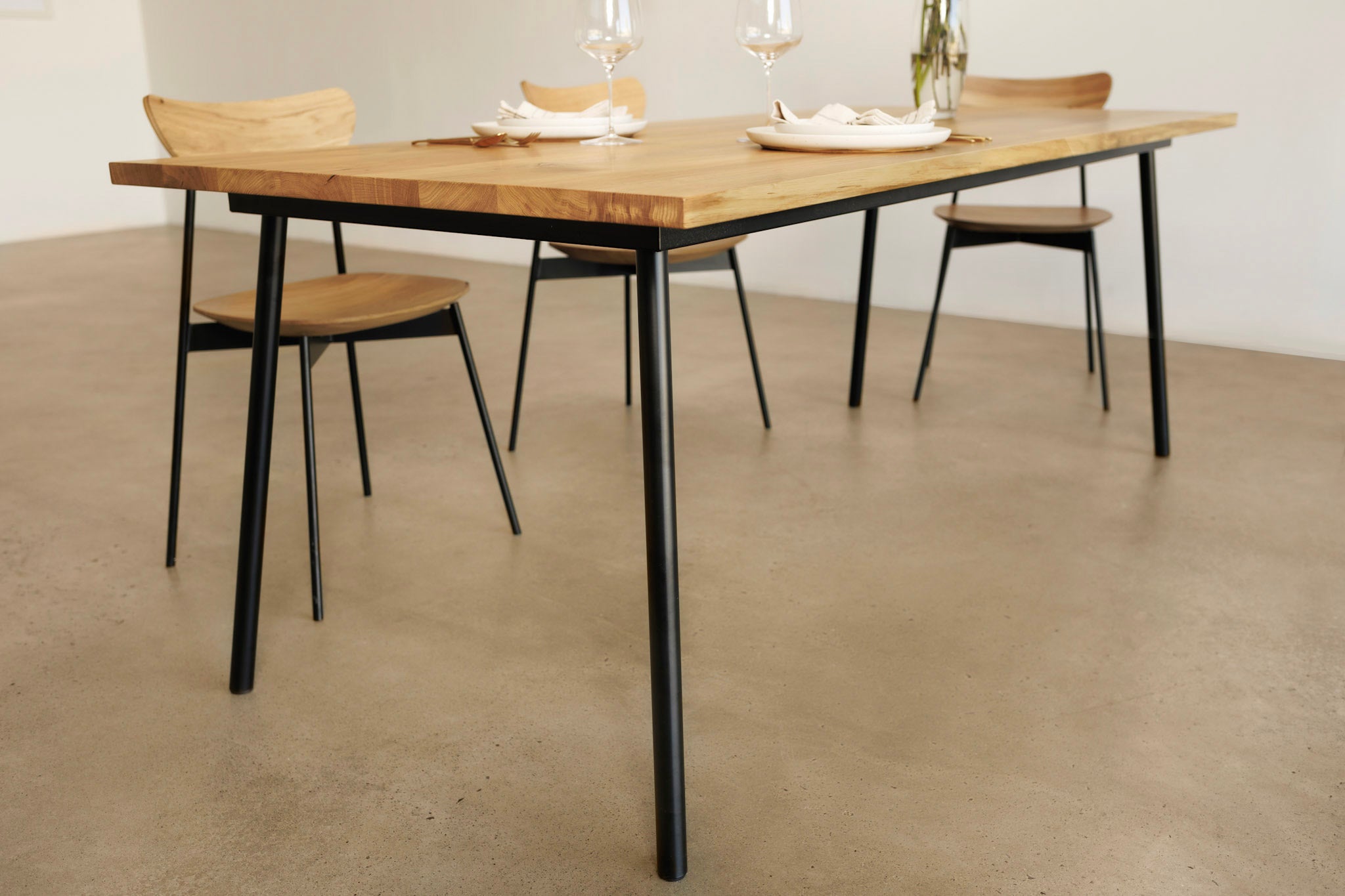 MARTA | Oak Extendable Dining Table