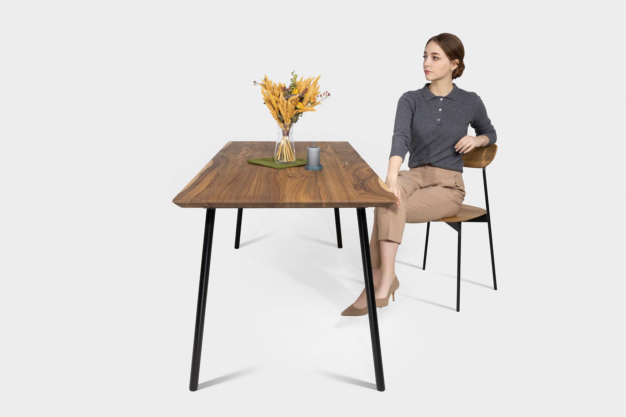 MARTA Table à manger extensible en Noyer