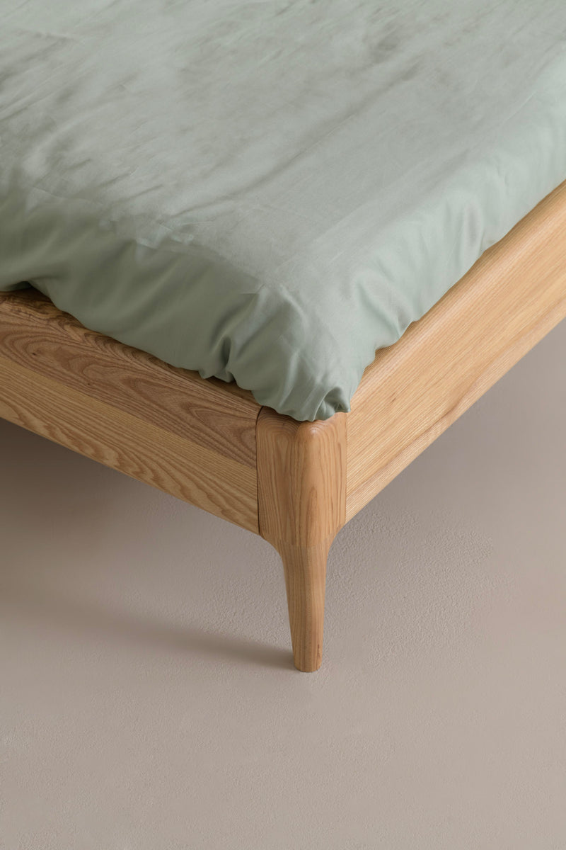 LÜNA Bedframe