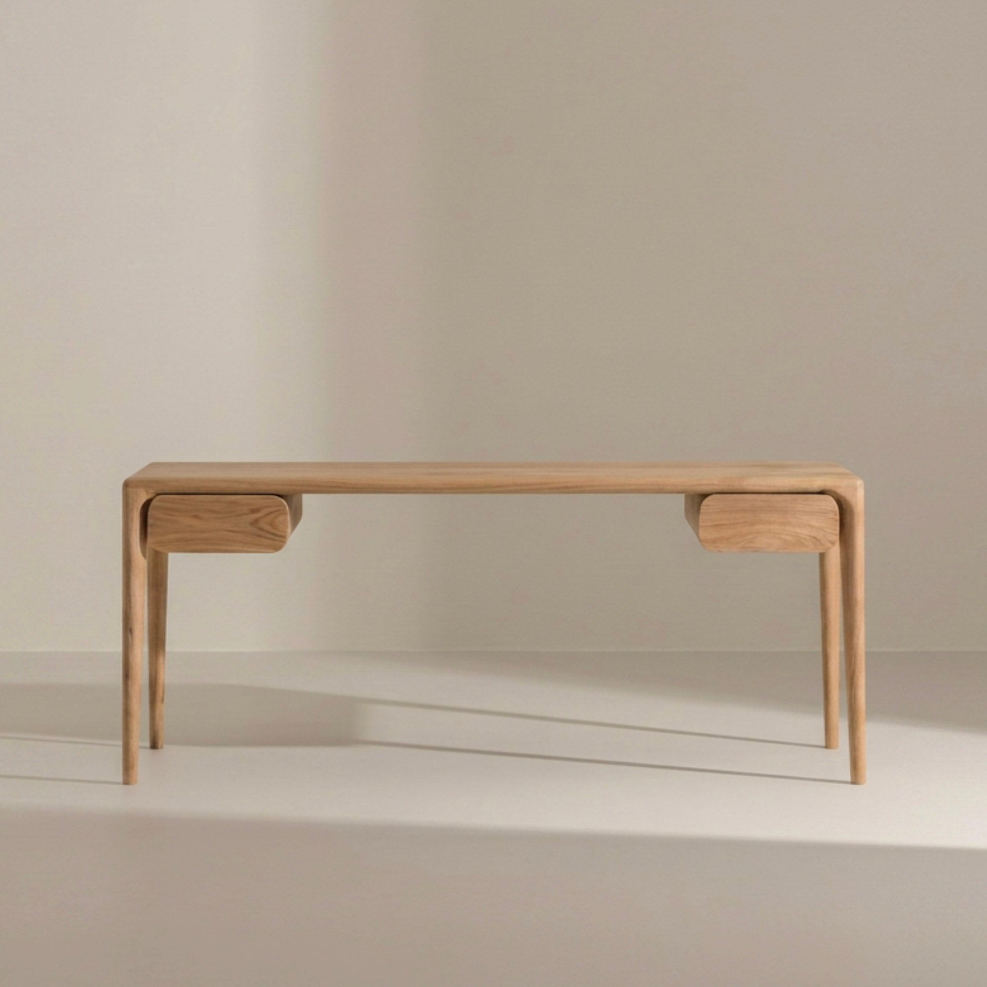 LÜNA Bureau image 21