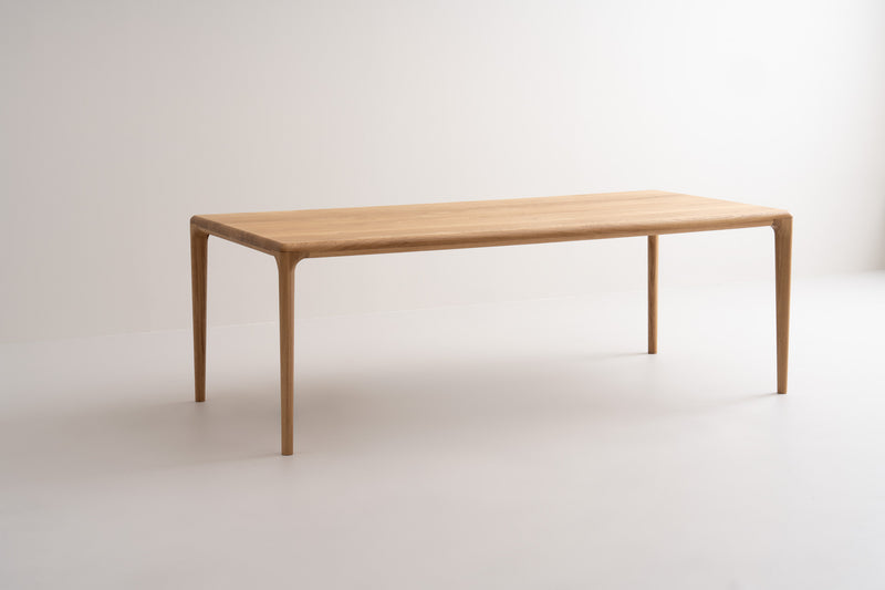 LÜNA S | Eettafel