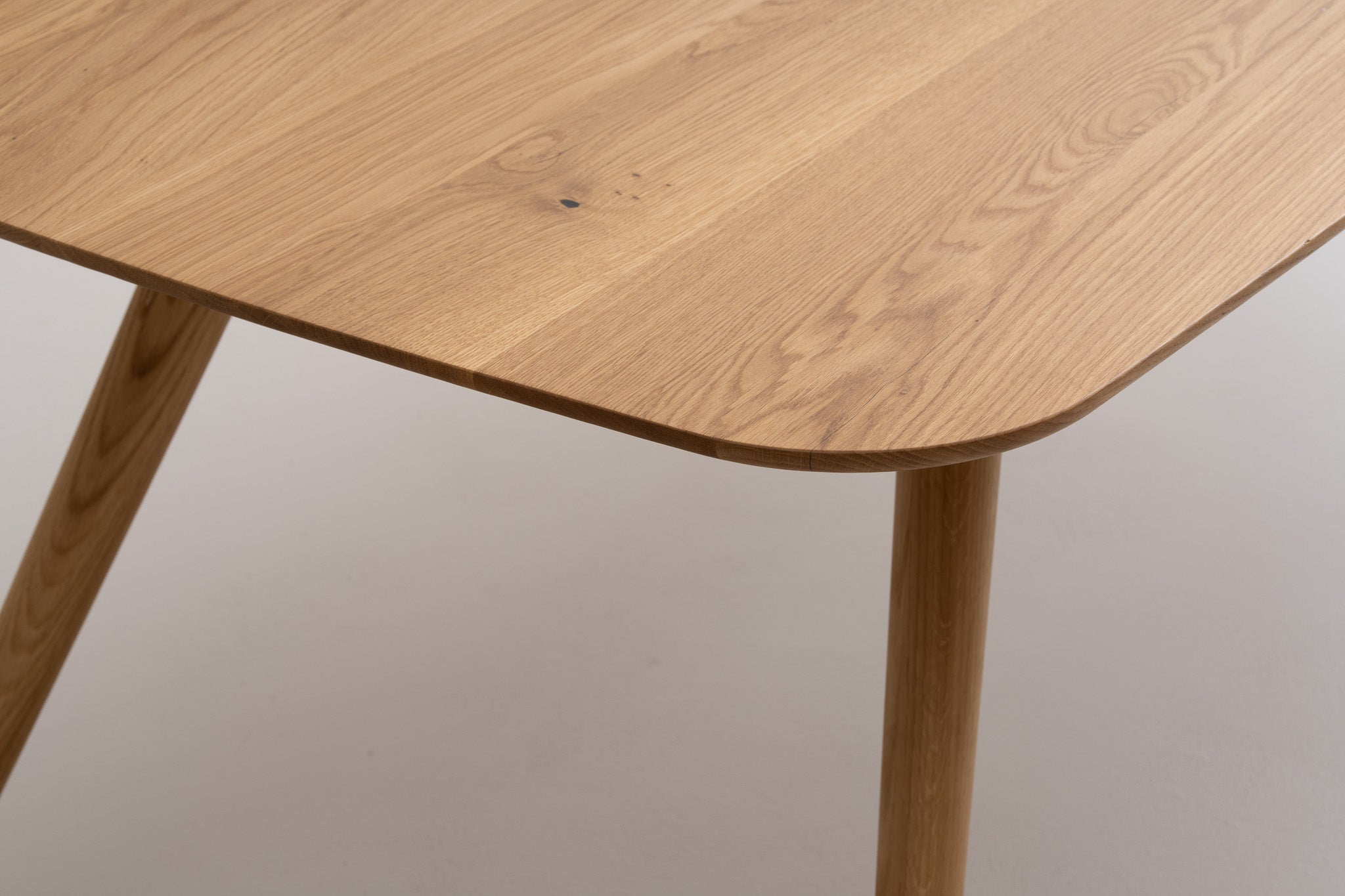 TAVI | Table à manger