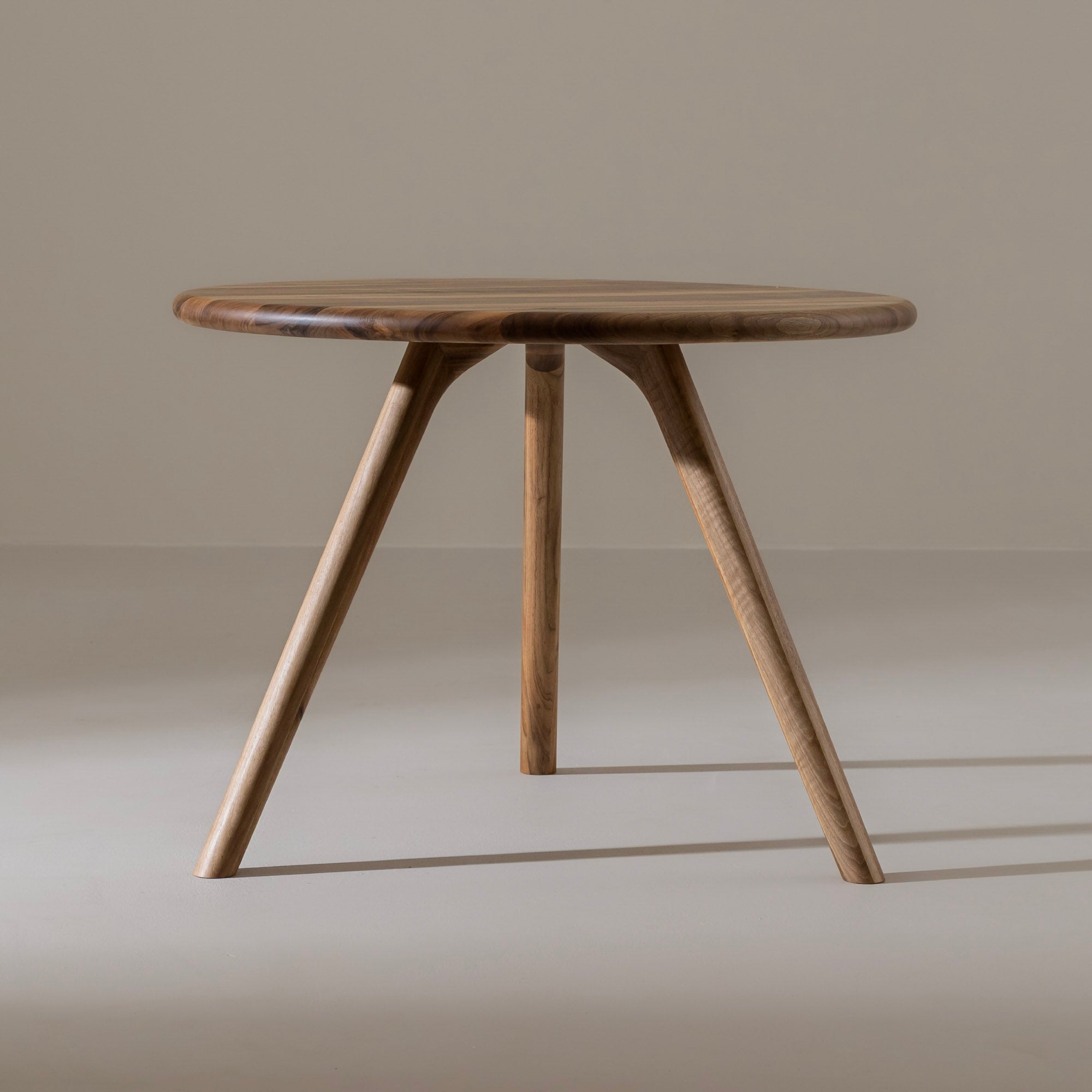 ARLEN Runder Esstisch image 28
